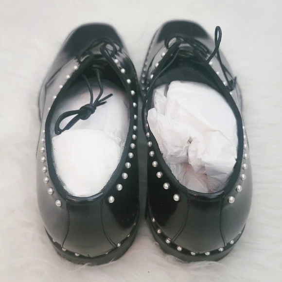 NWB Jimmy Choo Shiny Black Leather Oxford Shoe with Pearl Detailing - Picture 5 of 8